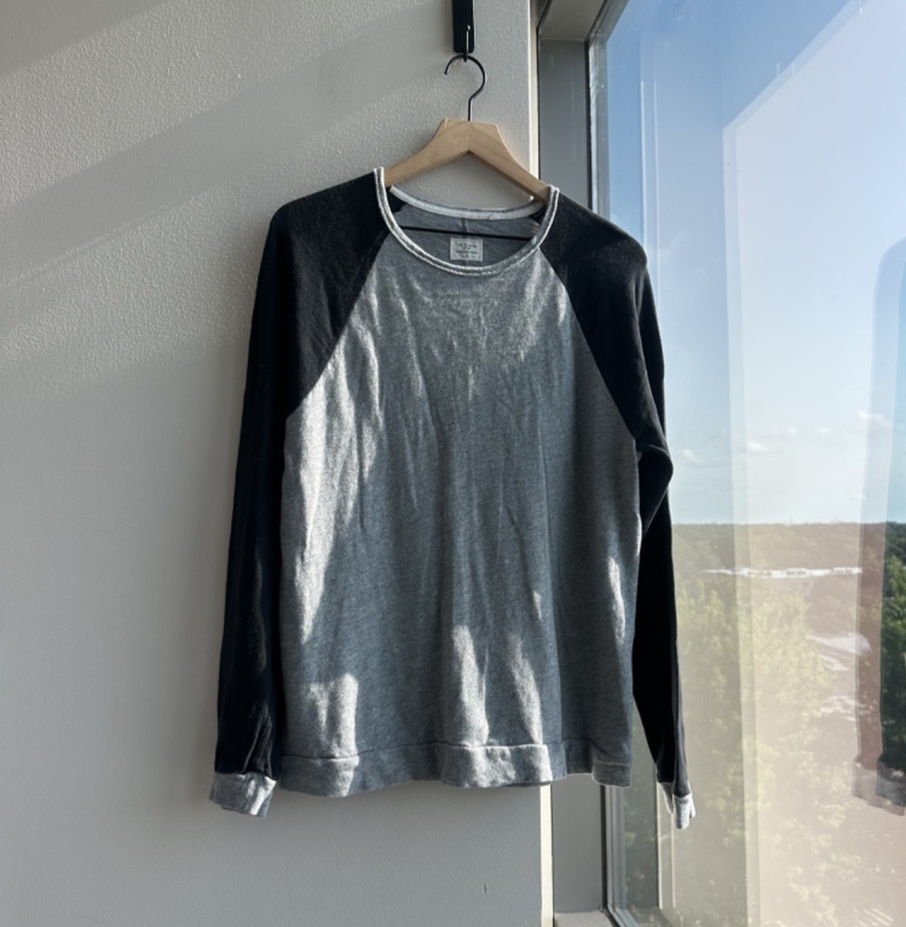 Rag and Bone 100% Cotton Raglan Crewneck Women's Medium in Black and Grey